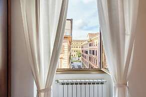 Redseven Rome Collection