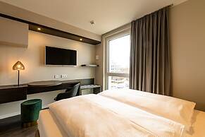 MASEVEN München Messe Trudering