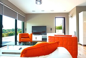 One Tennyson Apartment