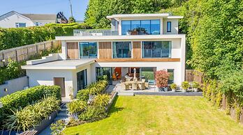 One Tennyson Apartment