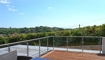 One Tennyson Apartment