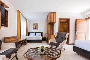 Waikiki Apartments