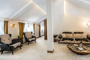 Waikiki Apartments