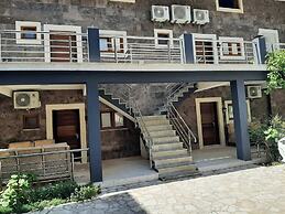 Waikiki Apartments
