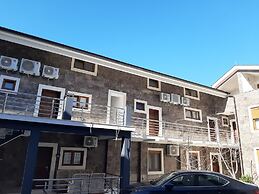 Waikiki Apartments