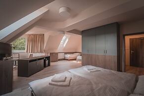 Kupele Cerveny Klastor Smerdzonka