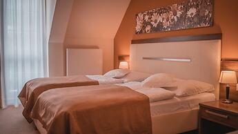 Kupele Cerveny Klastor Smerdzonka