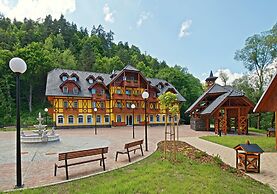 Kupele Cerveny Klastor Smerdzonka