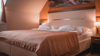 Kupele Cerveny Klastor Smerdzonka