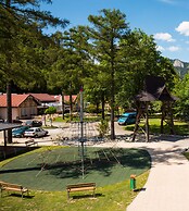 Kupele Cerveny Klastor Smerdzonka