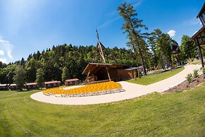 Kupele Cerveny Klastor Smerdzonka