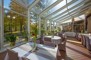 Kupele Cerveny Klastor Smerdzonka