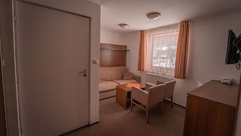 Kupele Cerveny Klastor Smerdzonka