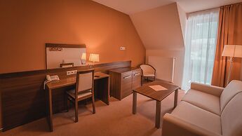 Kupele Cerveny Klastor Smerdzonka