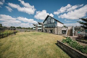 Carus House @ Carus Green