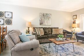 2103 Golf View Towers Lazy Bears Den