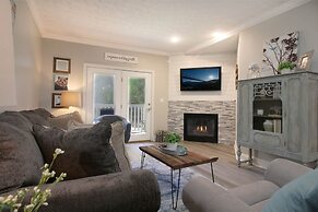 2103 Golf View Towers Lazy Bears Den