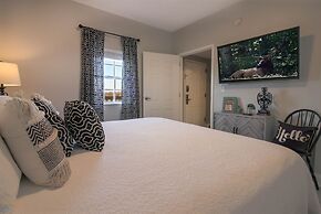 2103 Golf View Towers Lazy Bears Den