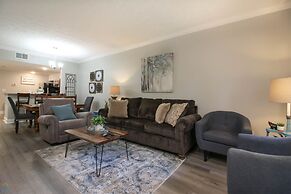 2103 Golf View Towers Lazy Bears Den