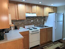 201 Colonial Crest Pigeon Forge Retreat