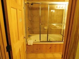 3106 Golf View Hillcrest In The Heart of it All