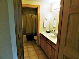 3106 Golf View Hillcrest In The Heart of it All