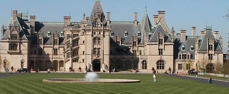 3106 Golf View Hillcrest In The Heart of it All