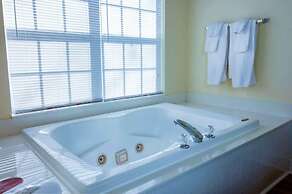 1203 Golf View Towers Bears Den