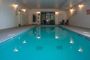 1203 Golf View Towers Bears Den