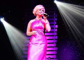 1203 Golf View Towers Bears Den