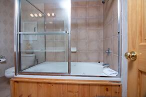 3107 Golf View Hillcrest Garden Terrace