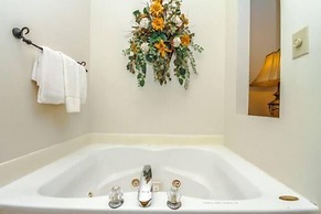 1501 Golf View Towers Southern Comfort