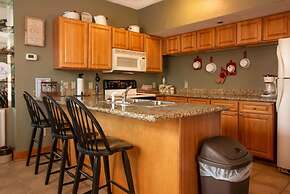 3211 Golf View Hillcrest Cordelia's Mtn View