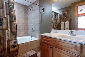 3211 Golf View Hillcrest Cordelia's Mtn View