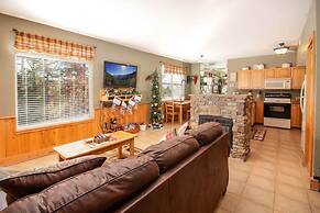 3211 Golf View Hillcrest Cordelia's Mtn View