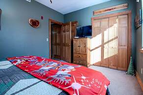 3211 Golf View Hillcrest Cordelia's Mtn View