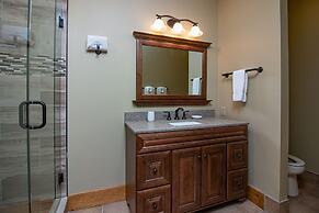 3209 Golf View Hillcrest Journey's End