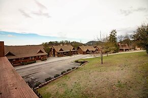 3209 Golf View Hillcrest Journey's End