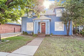 The Old Downtown Historic Grand Prairie House 4 Bedroom Home by RedAwn