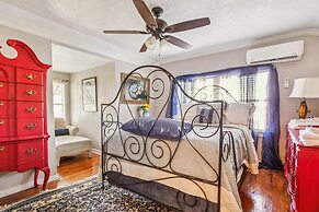 The Old Downtown Historic Grand Prairie House 4 Bedroom Home by RedAwn
