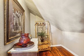 The Old Downtown Historic Grand Prairie House 4 Bedroom Home by RedAwn