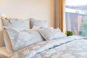 Vintage Cuddle Guest House