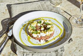 Kimpton Armory Hotel Bozeman by IHG