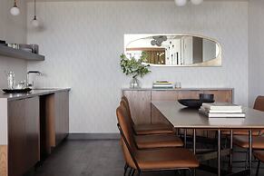 Kimpton Armory Hotel Bozeman by IHG