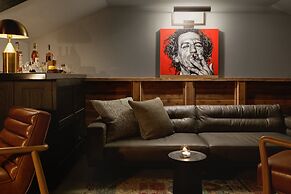 Kimpton Armory Hotel Bozeman by IHG