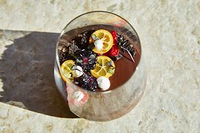 Kimpton Armory Hotel Bozeman by IHG