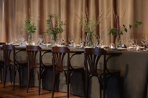 Kimpton Armory Hotel Bozeman by IHG