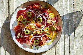 Kimpton Armory Hotel Bozeman by IHG