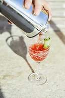 Kimpton Armory Hotel Bozeman by IHG