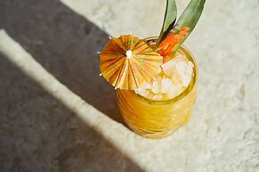 Kimpton Armory Hotel Bozeman by IHG